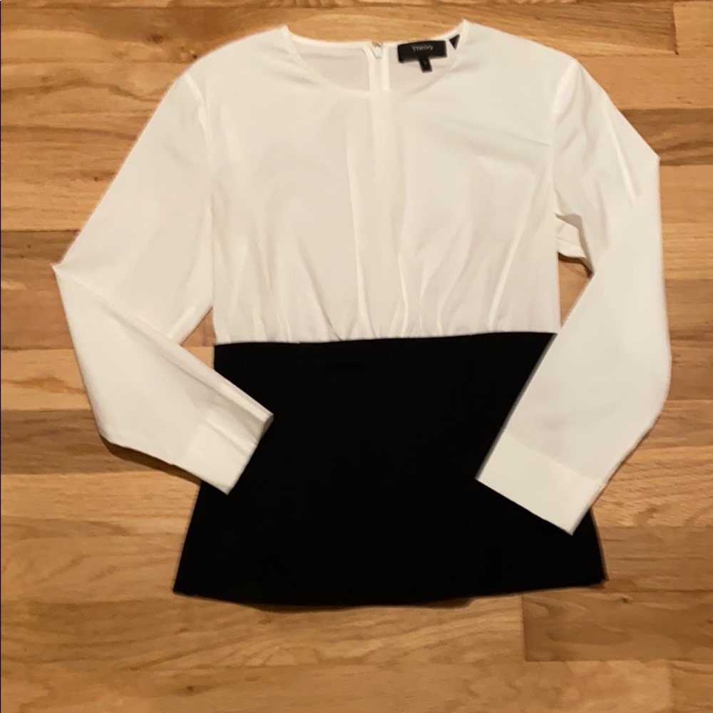 Theory brand black and white fitted top w/peplum